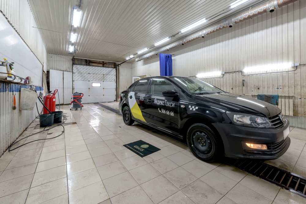 Мойки спб отзывы. Автомойка в Питере. Phantom carwash СПБ. Первая автомойка в мире. Моесные программы на мойке Аллес в Купчино.